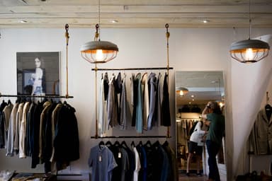 Top 5 Sourcing Hubs for Apparel Buyers in 2025